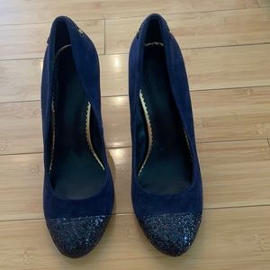 C wonder glitter toe/ heel suede pump